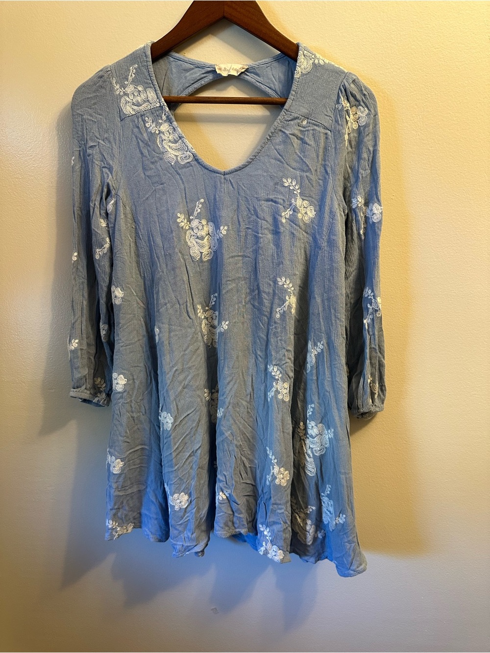 #369 Altar'd State Light Blue Floral Embroidered V-Neck Tunic
